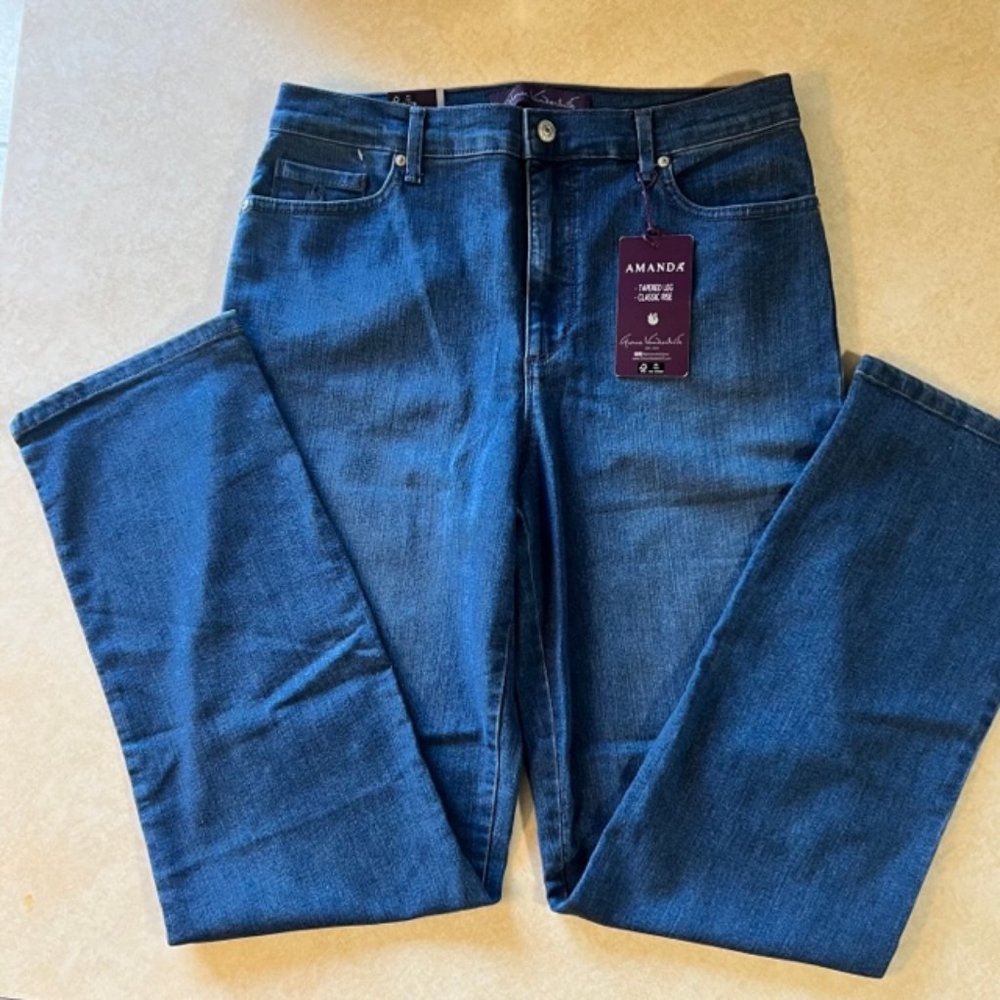 NWT Gloria Vanderbilt AMANDA Tapered Leg Classic Rise Jeans sz 10